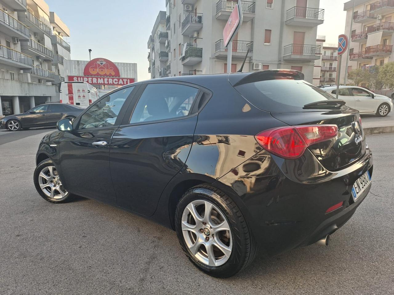 Alfa Romeo Giulietta 1.6 JTDm-2 105 CV Distinctive