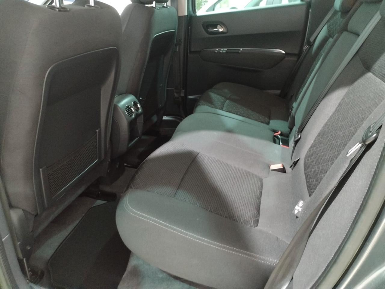 Peugeot 3008 1.6 HDi 115CV Active