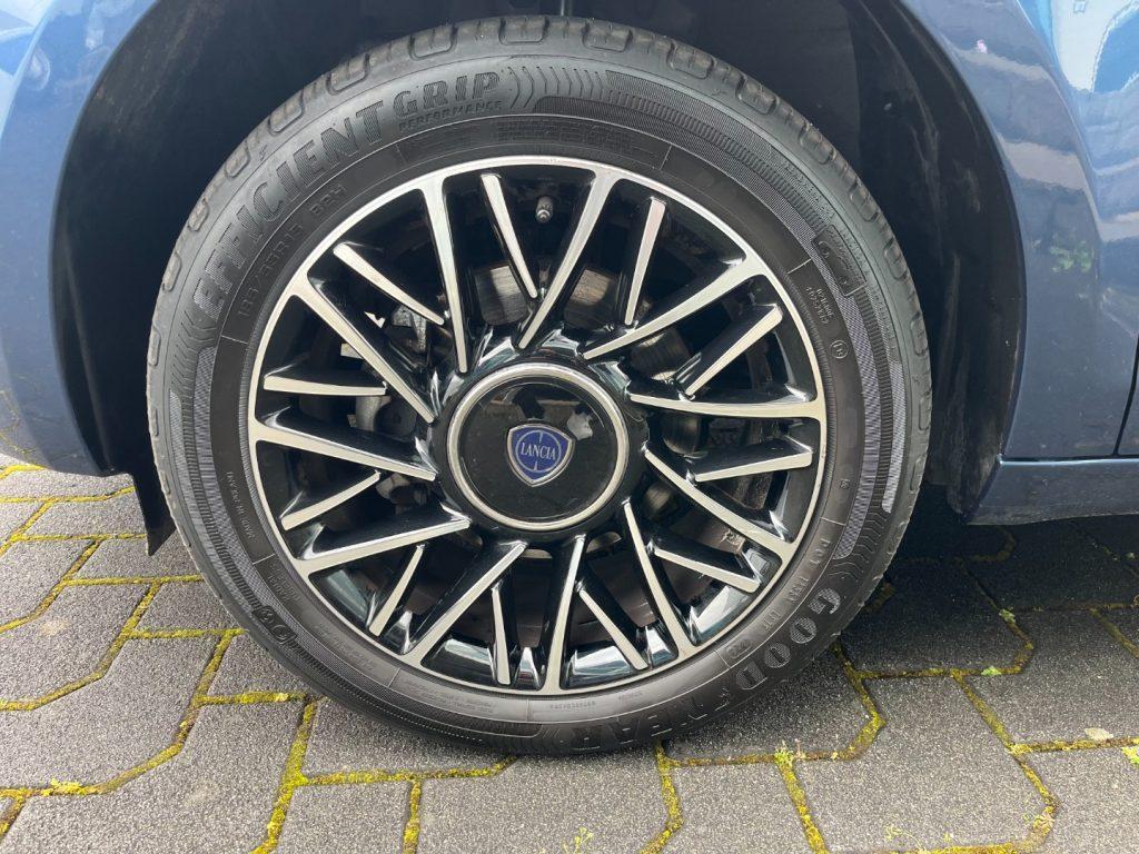 LANCIA Ypsilon 1.0 FireFly 5 porte S&S Hybrid Platino