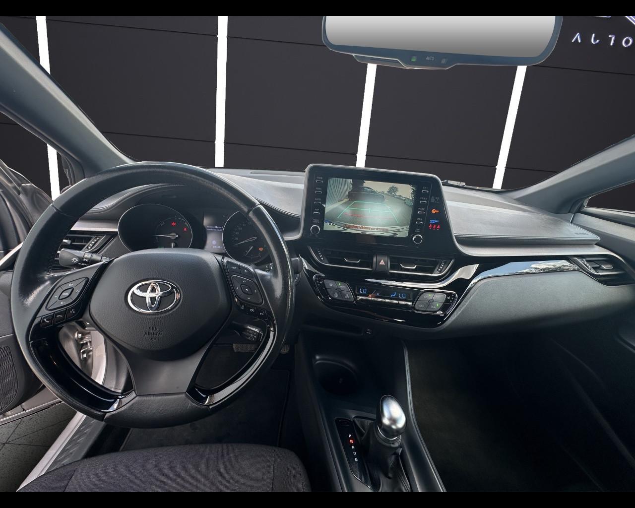 TOYOTA C-HR (2016-2023) - C-HR 1.8 Hybrid E-CVT Trend