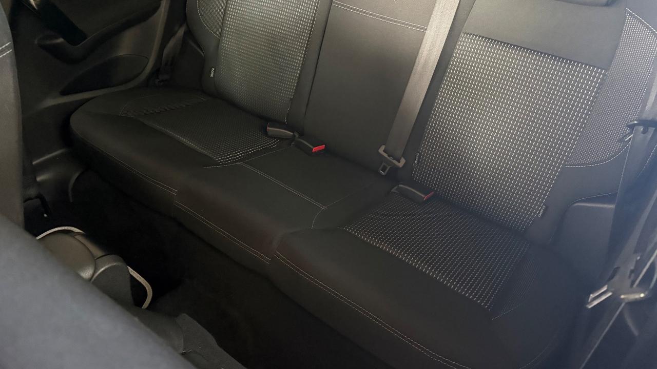 Peugeot 208 Turbo 110 EAT6 GT Line