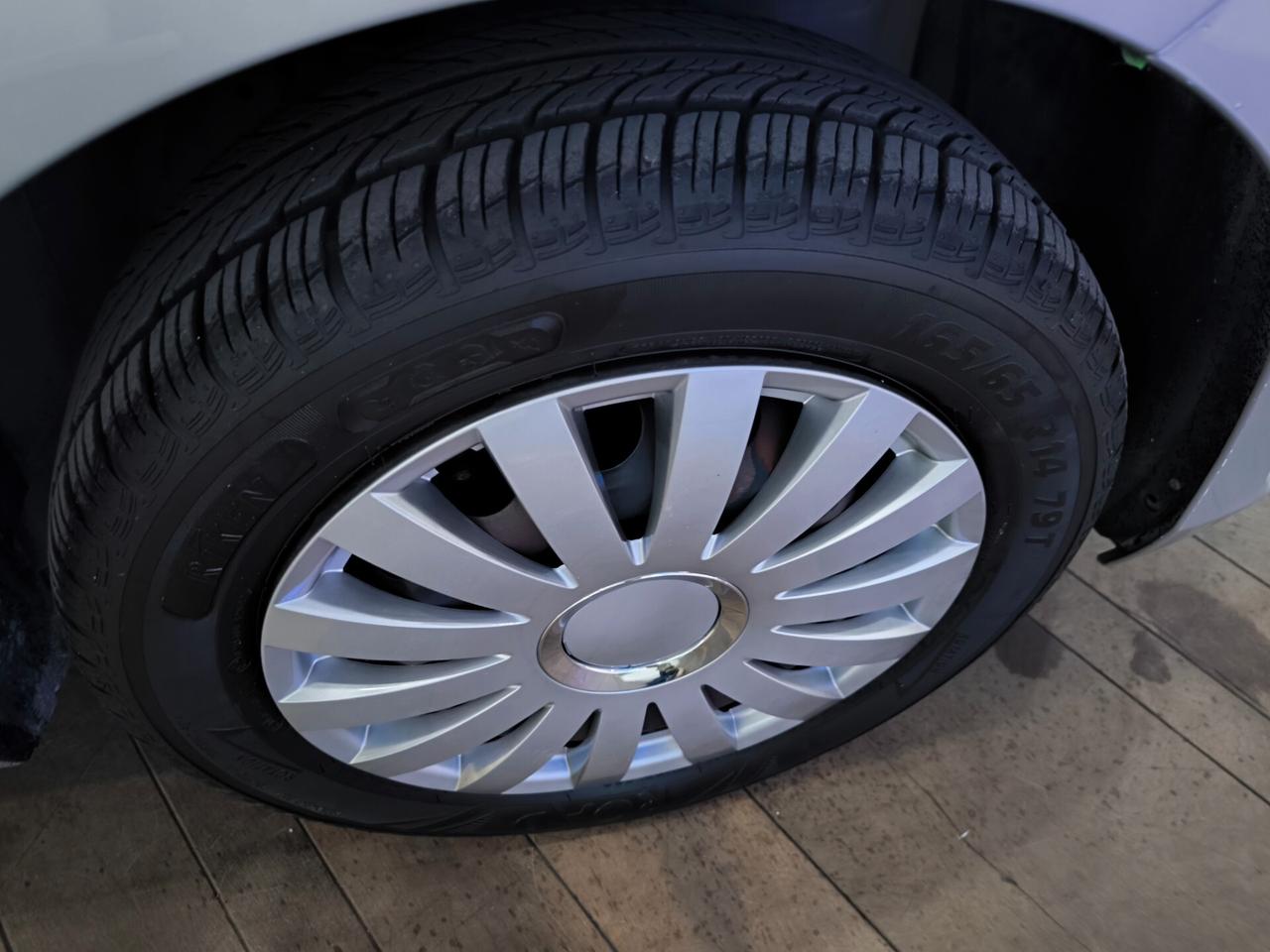 Peugeot 108 VTi 68 5 porte Active AUTOMATICA