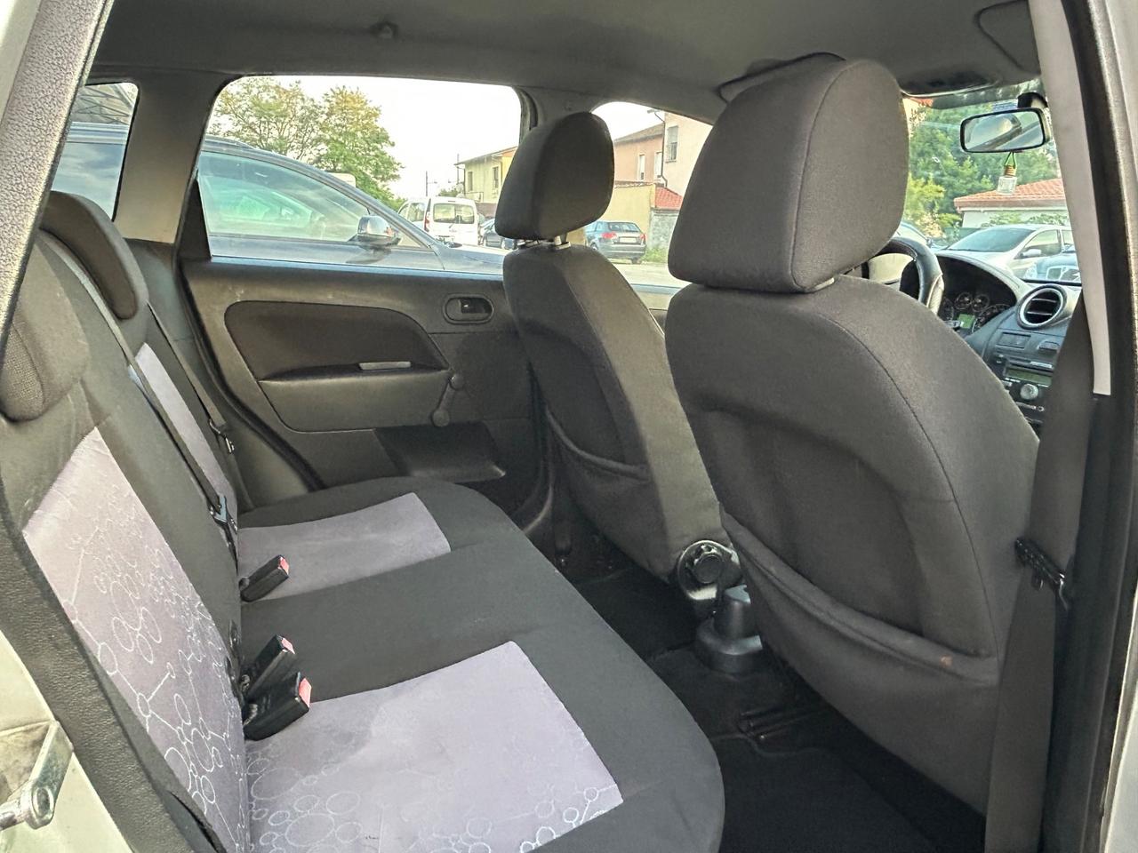 Ford Fiesta 1.2BENZINA 80CV Ghia NEOPATENTATI