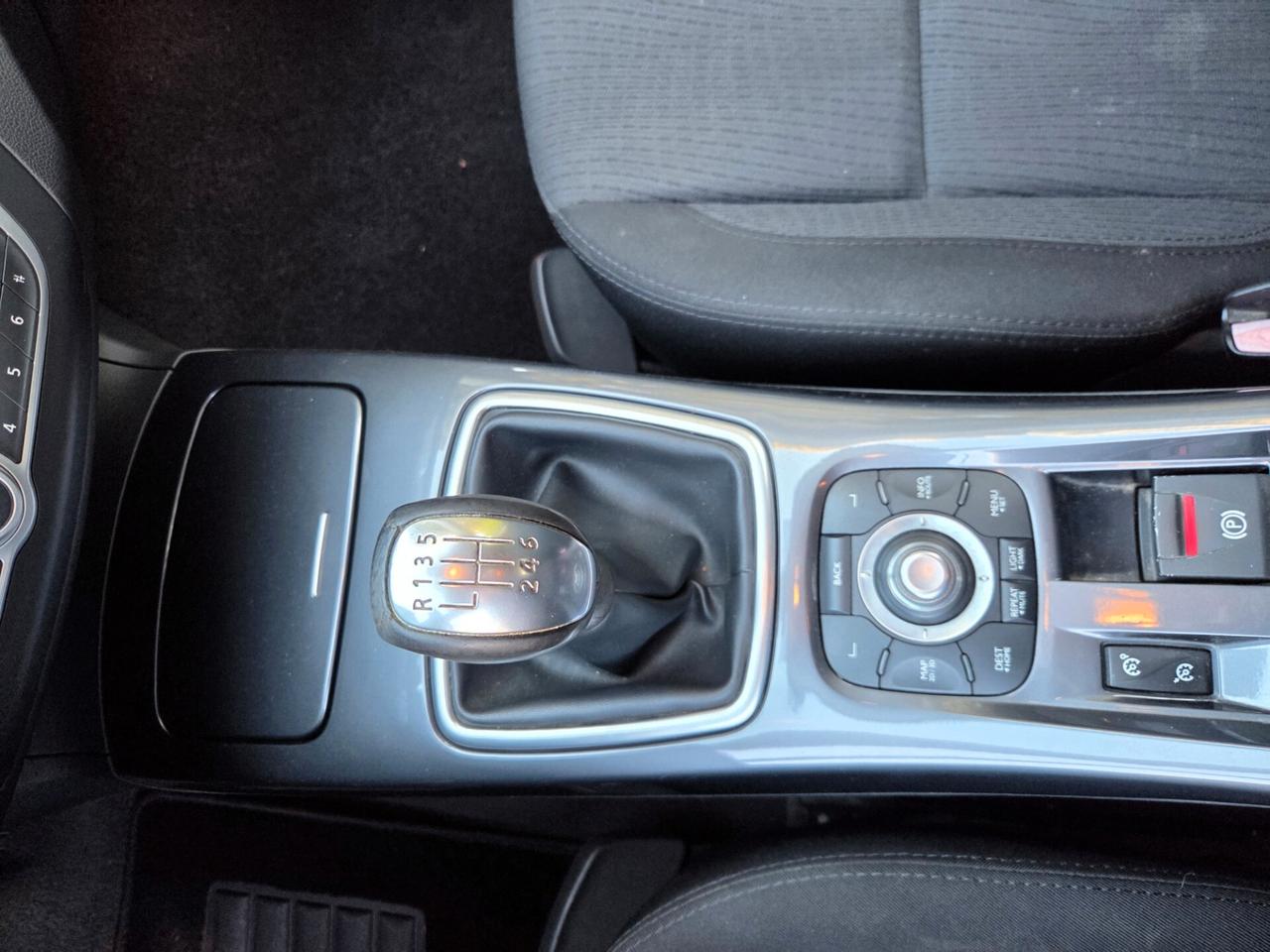 Renault Laguna 1.5 dCi 110CV SporTour Nav