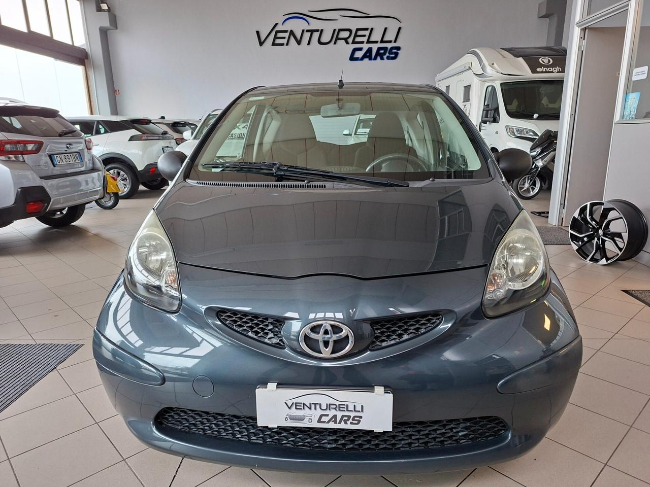 Toyota Aygo 1.0 12V VVT-i 3 porte Sol CON CLIMA