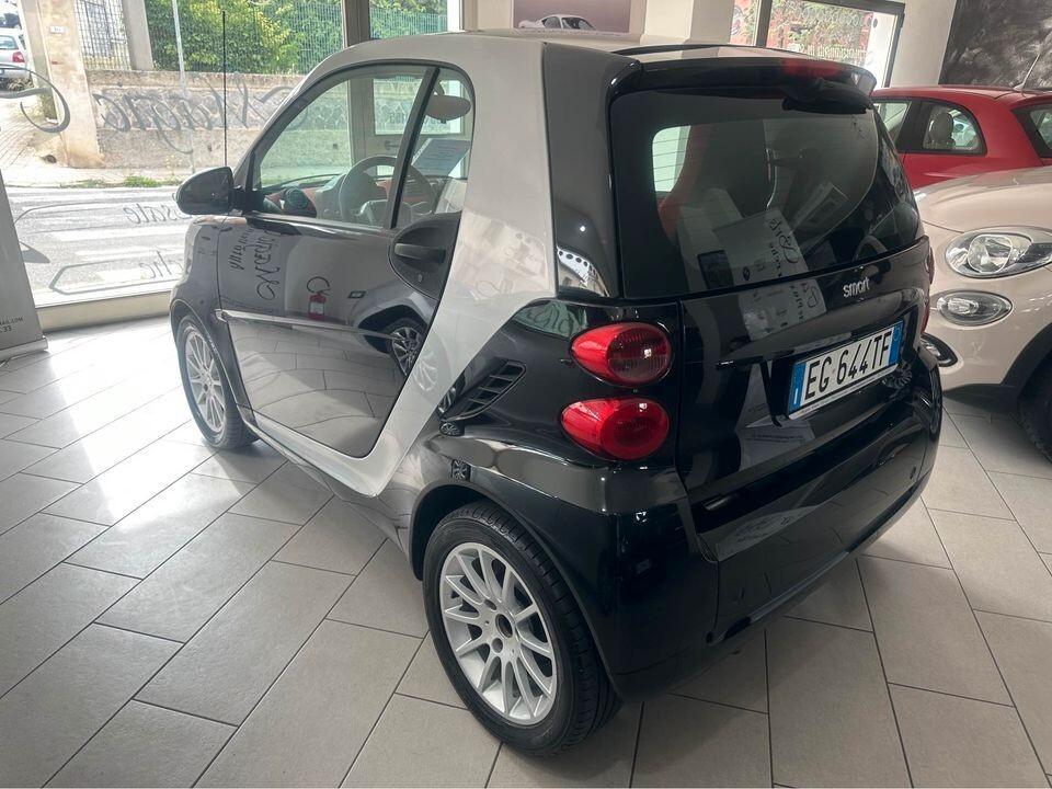 Smart ForTwo 800 40 kW coupé passion cdi