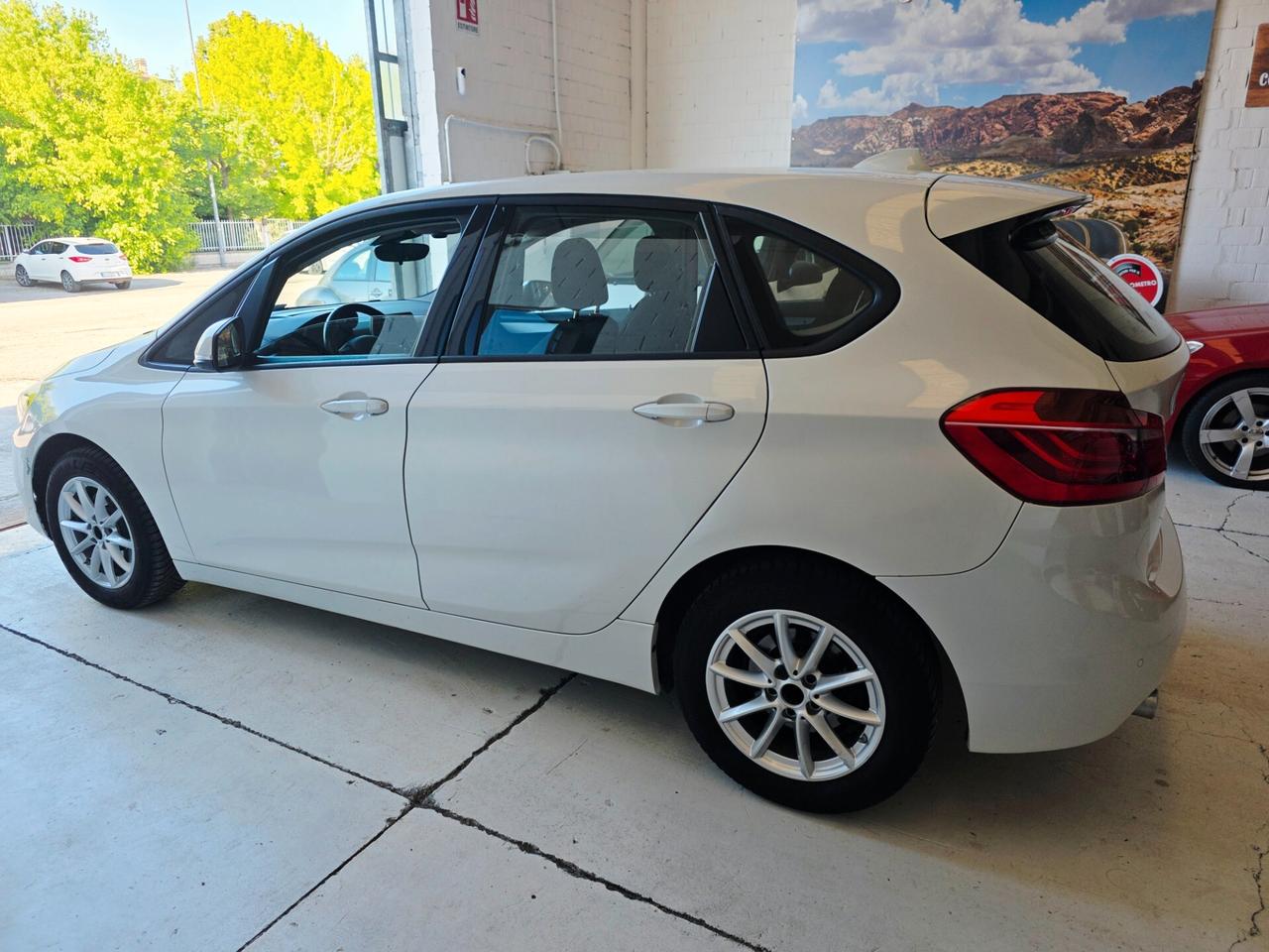 Bmw 218 218d monovolume