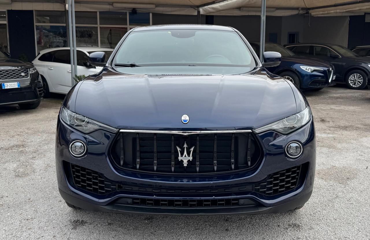 Maserati Levante V6 Diesel 275 CV AWD Granlusso