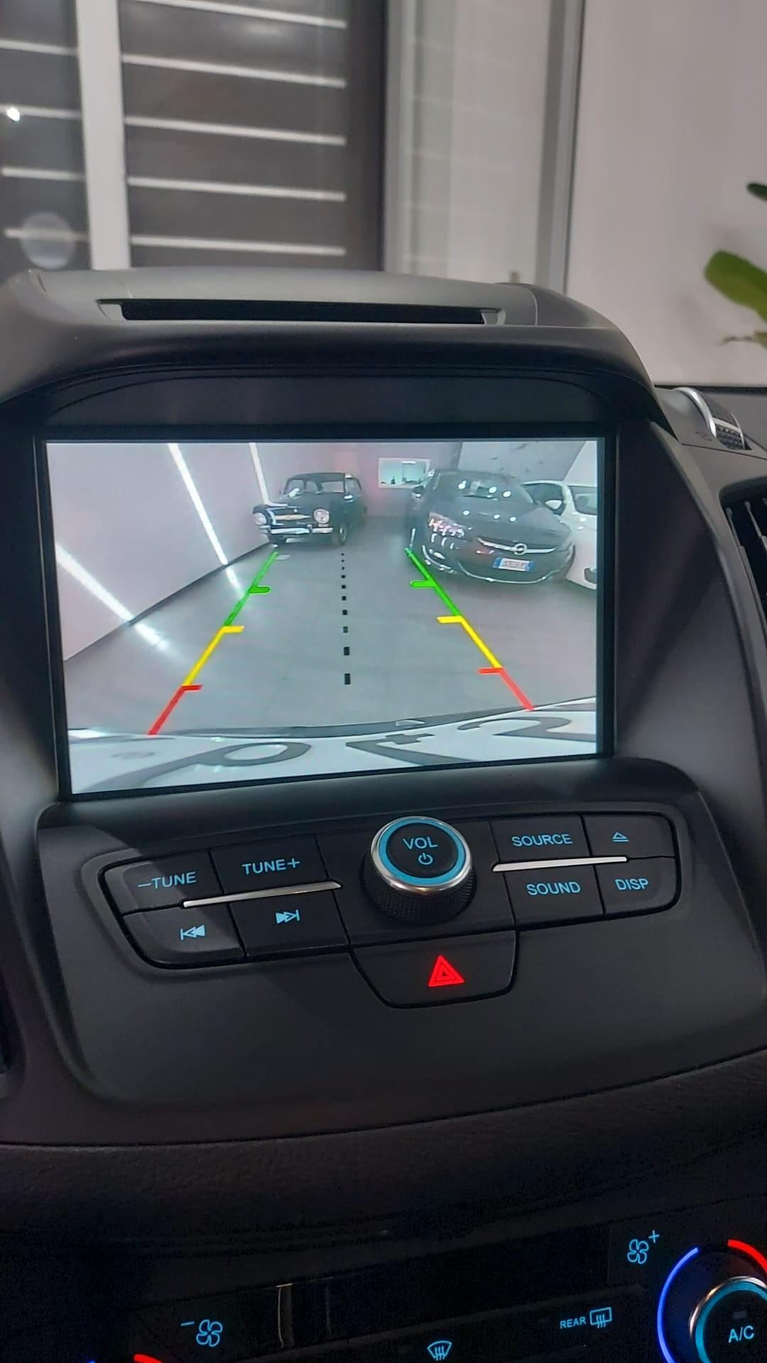 Ford Kuga 1.5 TDCI 120 CV S&S 2WD ST-LINE