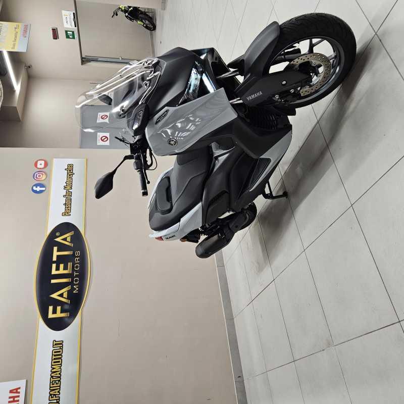 Yamaha X-Max 300 Tech Max - 2025
