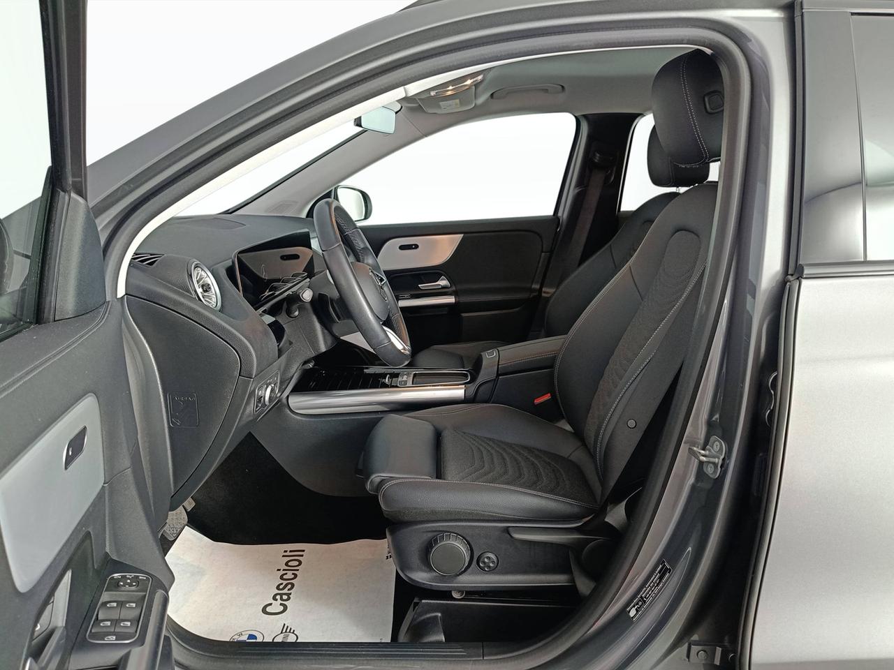 Mercedes-Benz GLA-H247 2023 - GLA 180 d Progressive Advanced Plus auto