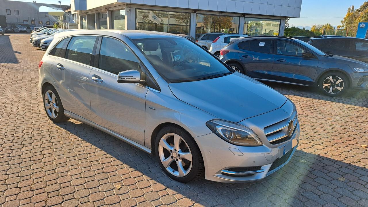 Mercedes-benz B 180 BlueEFFICIENCY Premium