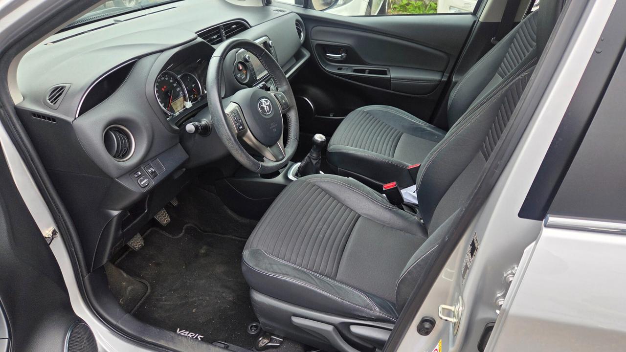 Toyota Yaris 1.0 benzina 5 porte lounge