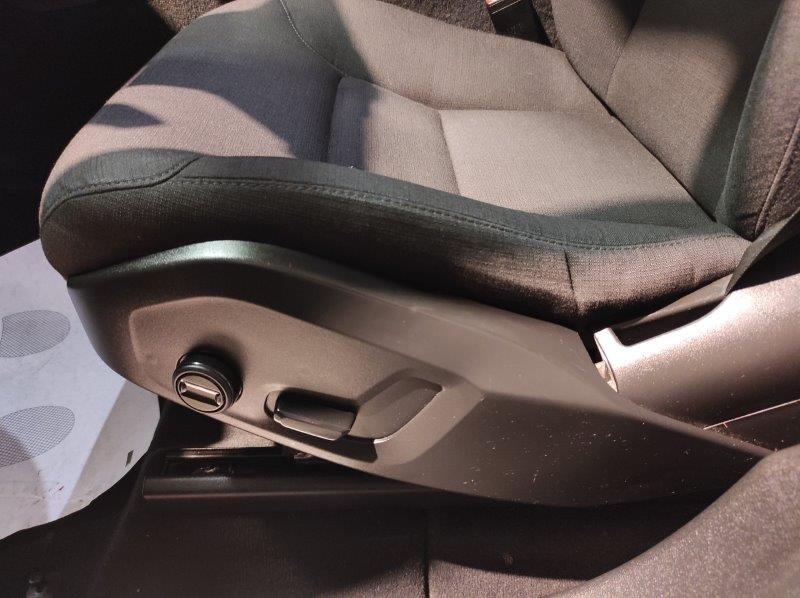 VOLVO XC60 (2017-->) - XC60 T6 Recharge Plug-in Hybrid AWD Inscription Expression