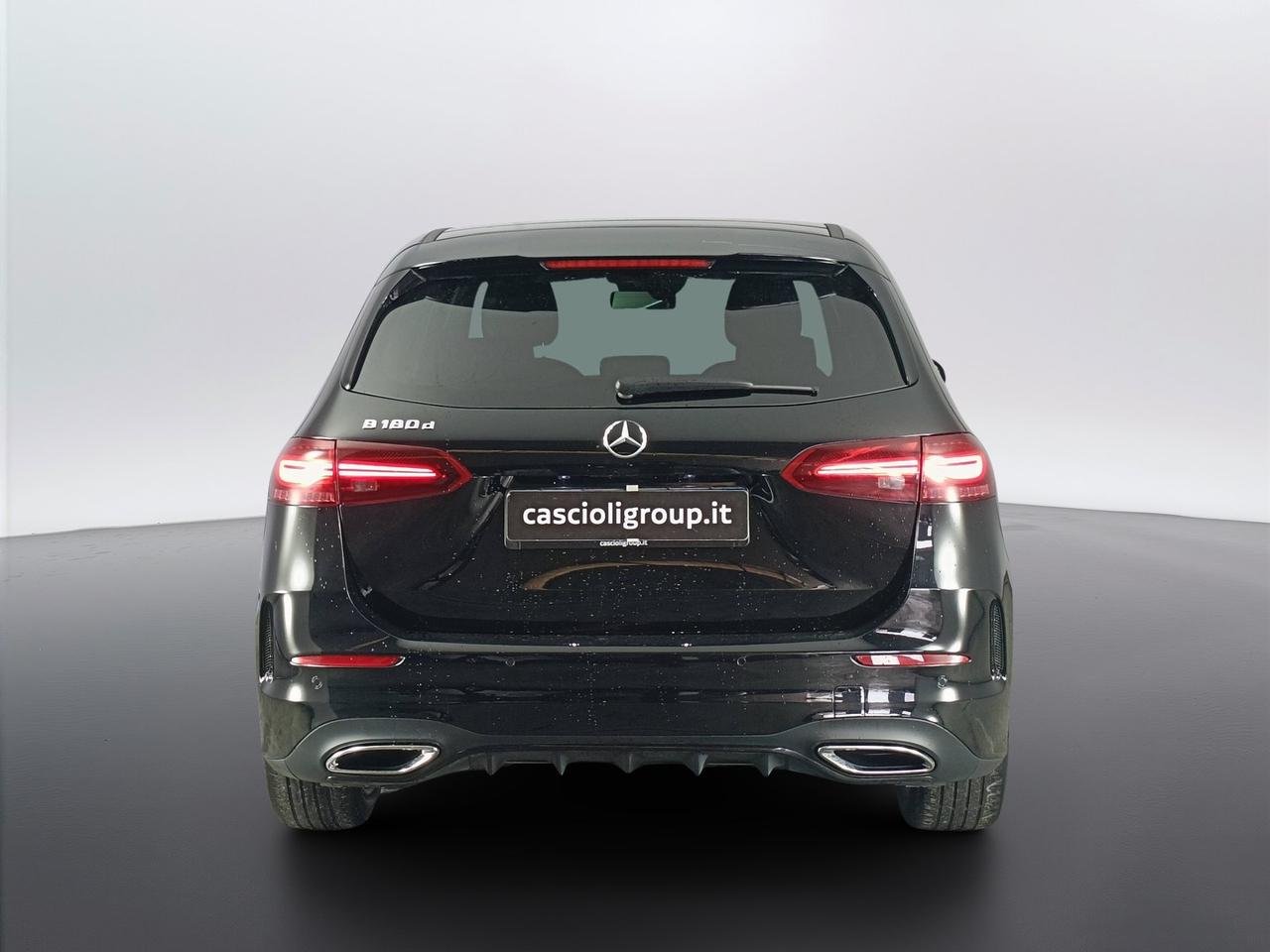 Mercedes-Benz Classe B - W247 2023 - B 180 d AMG Line Advanced Plus auto