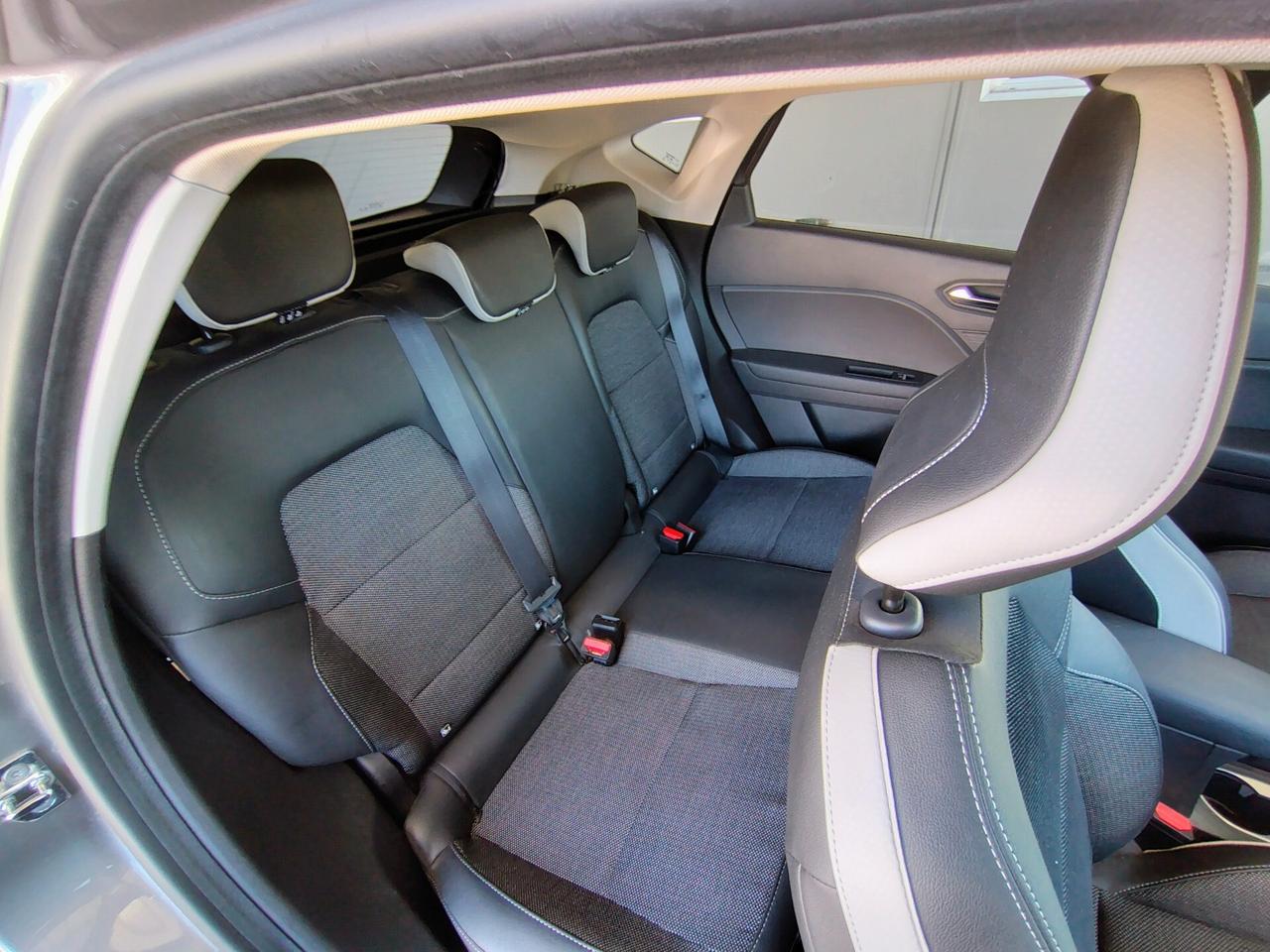 Renault Captur Plug-in Hybrid E-Tech 160CV Intens STUPENDA