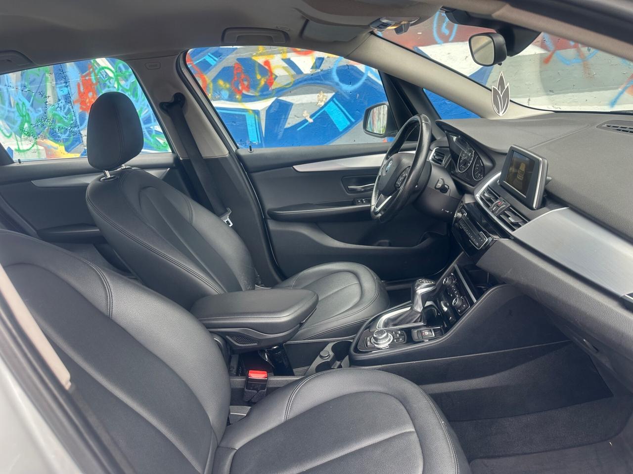 BMW 216 D AUTOM/PELLE/NAVIGATORE/LED