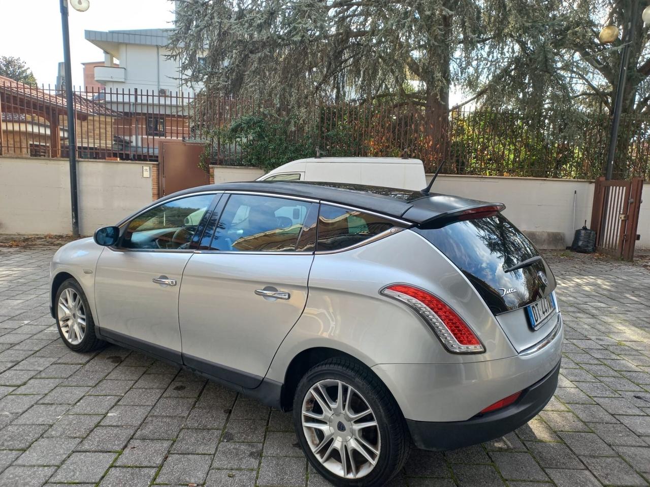 Lancia Delta 1.6 MJT DPF Argento