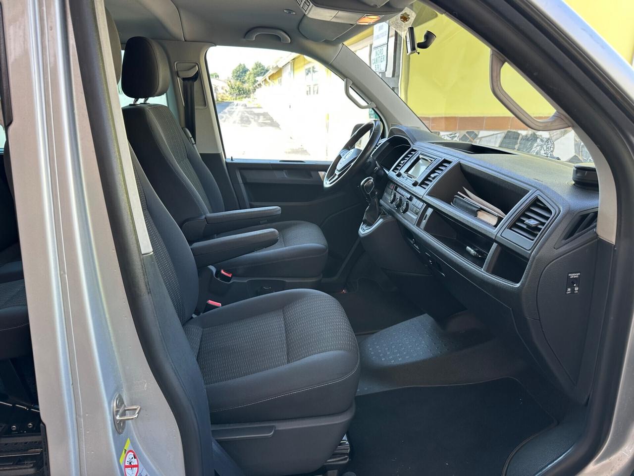 VW Caravelle 2.0 TDI DSG Passo Lungo 9P. garanzia