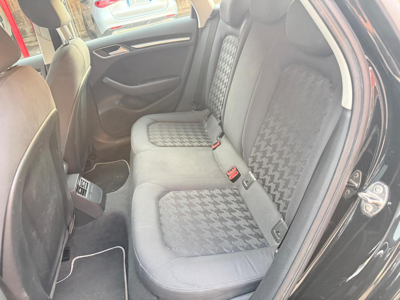 Audi A3 1.6 TDI S tronic