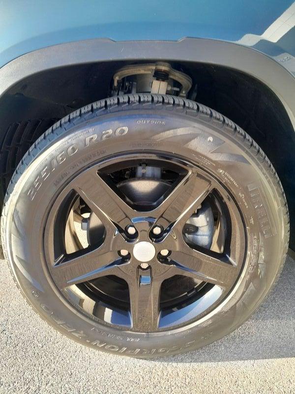 Land Rover Defender 3.0D I6 200 110 X-DYNAMIC SE AWD 7POSTI