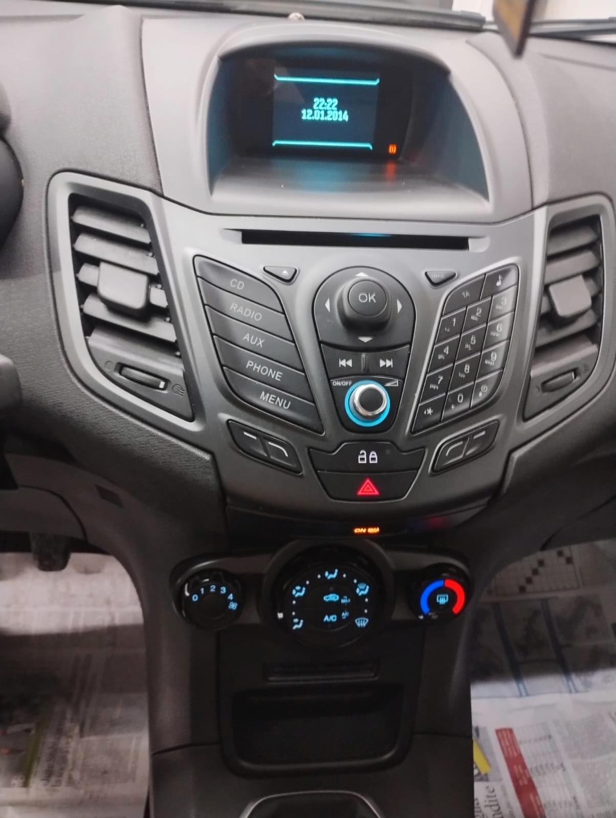 Ford Fiesta 1.5 TDCi 75CV - Affidabile, Economica e Pronta a Partire!