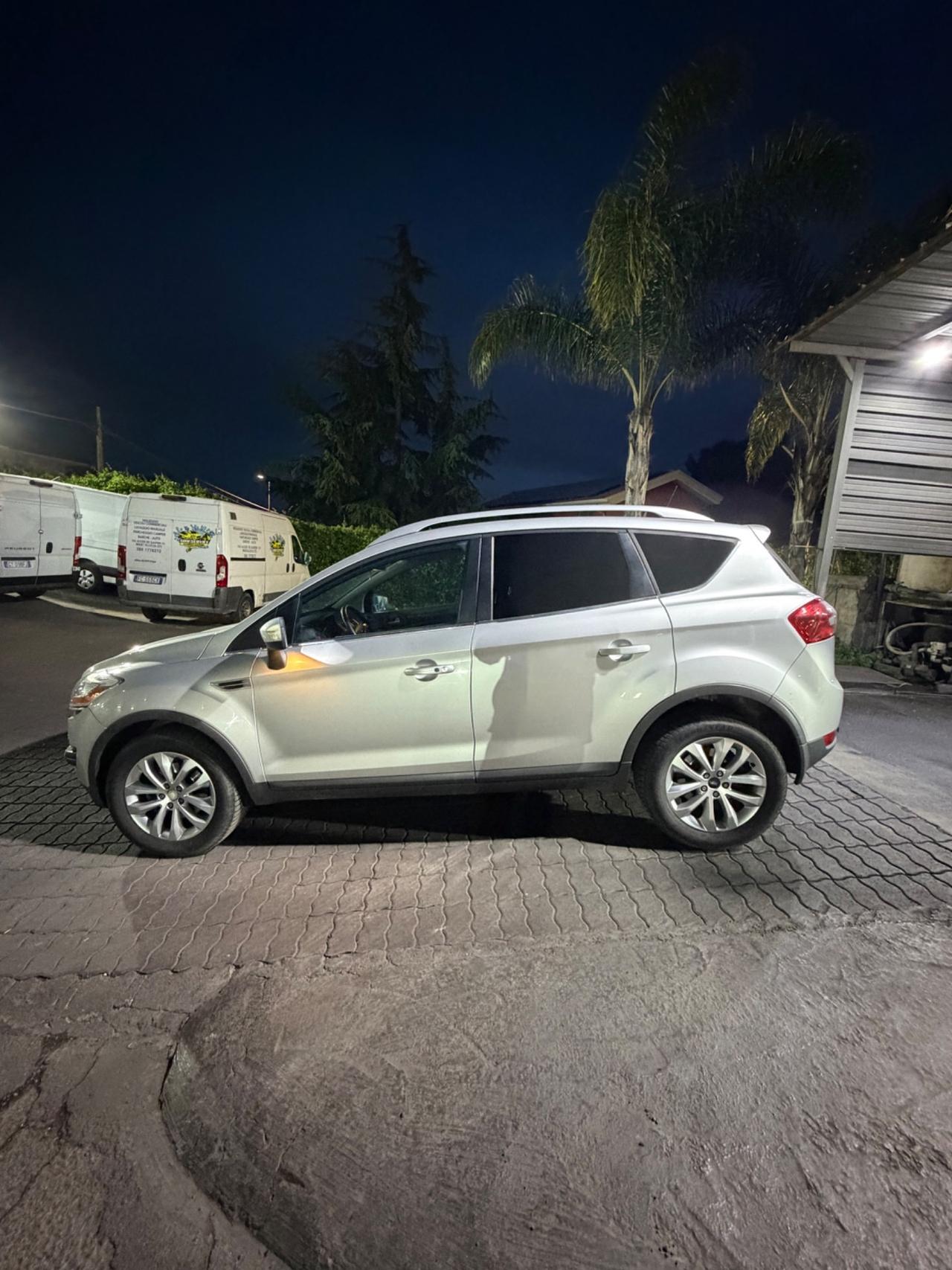 Ford Kuga 2.0 TDCi 136 CV 4WD Titanium DPF
