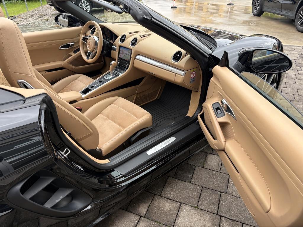 Porsche 718 Boxster 2.0 300cv pdk