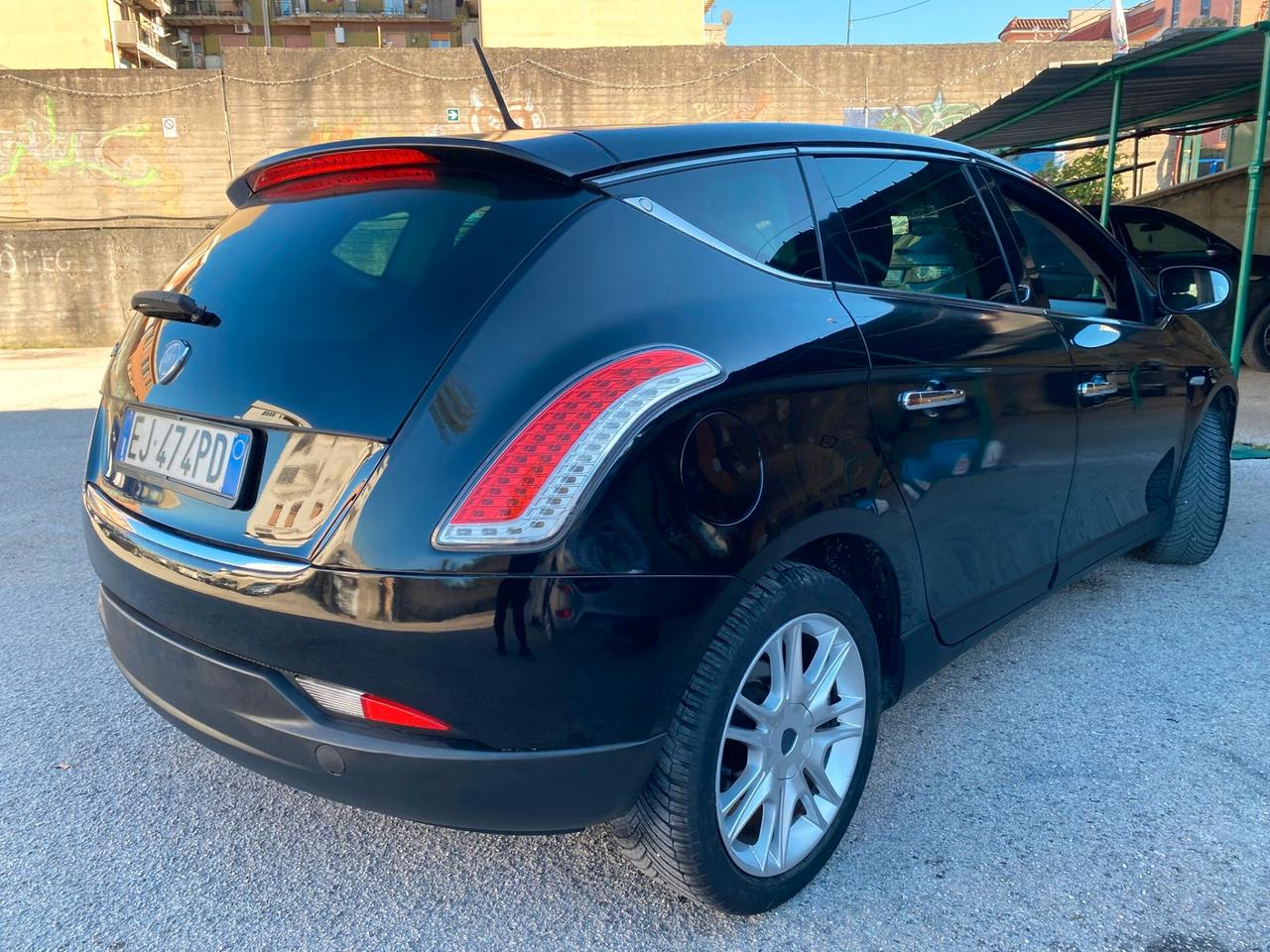 Lancia Delta 1.6 MJT 120cv full opt 2011