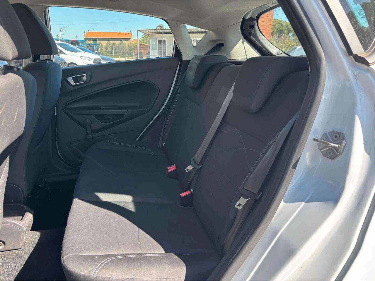 Ford Fiesta 1.5 TDCi 75CV 5 porte Business