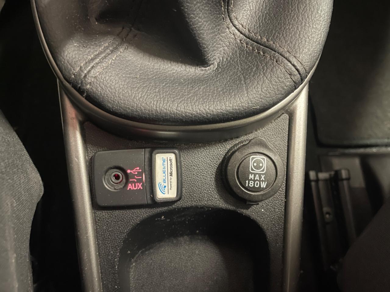 Alfa Romeo MiTo 1.6 JTDm-2 S&S Distinctive Sport Pack