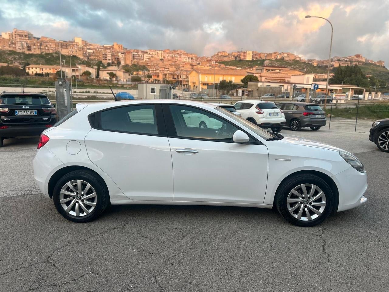 Alfa Romeo Giulietta 1.6 JTDm TCT 120 CV Super