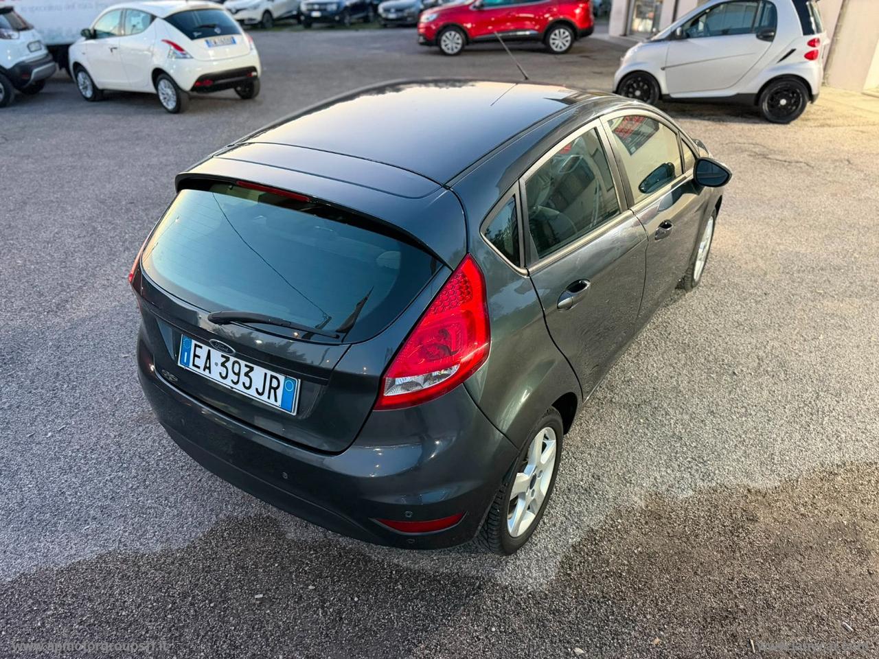 FORD Fiesta 1.4 96 CV aut. 5p. Titanium