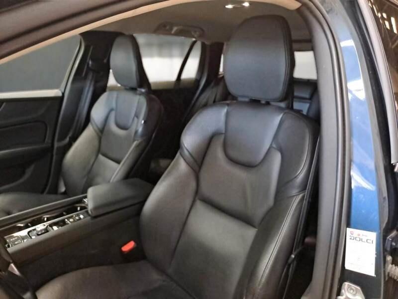 VOLVO V60 CC (2018-2024) V60 Cross Country B5 A...