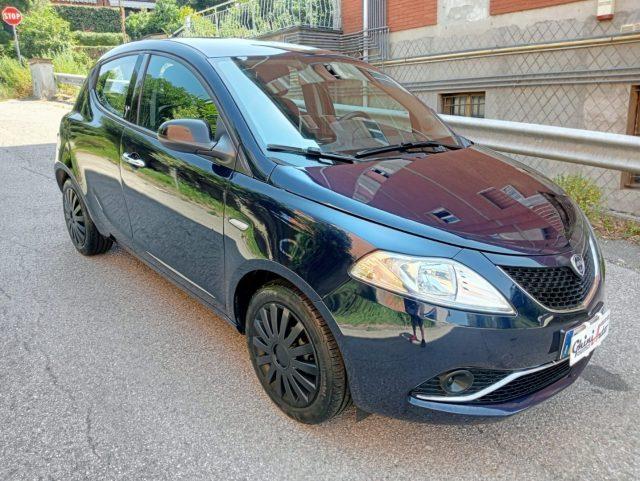 LANCIA Ypsilon 1.2 69 CV 5 porte Gold *ok neopatentati*