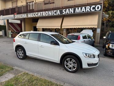 VOLVO - V60 - Cross Country D3 Business #TAG.VOLVO #1PROPRIETARIO