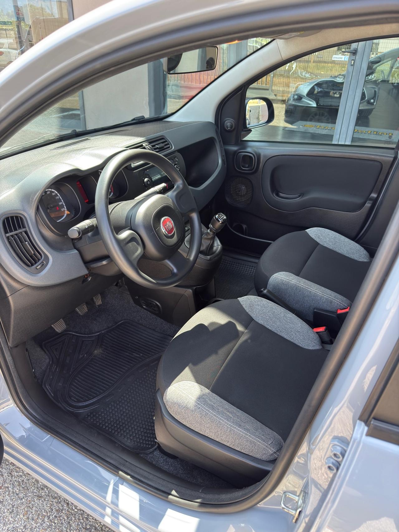 Fiat Panda 1.0 FireFly S&S Hybrid Easy IVA ESPOSTA