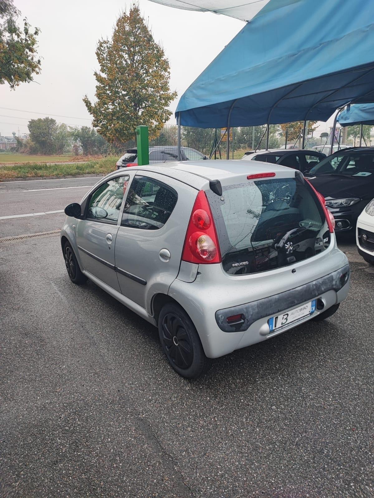 Peugeot 107 1.0 68CV 5p. Desir