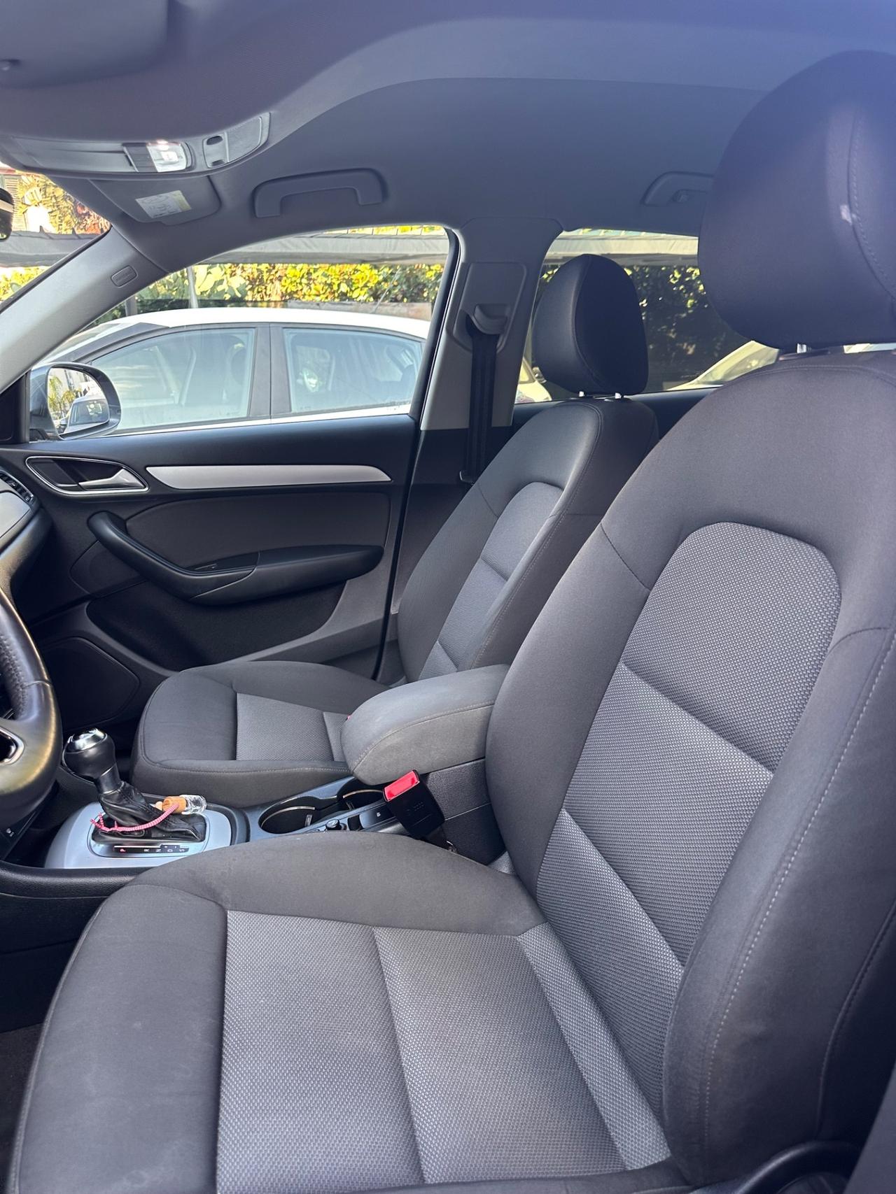 Audi Q3 2.0 TDI 120 CV Sport