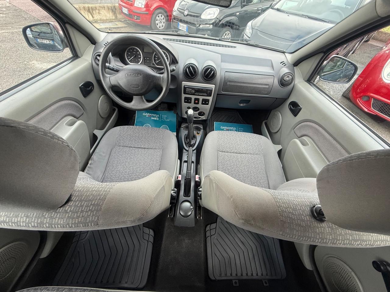 Dacia Logan MCV 1.6 16V 5 posti Lauréate
