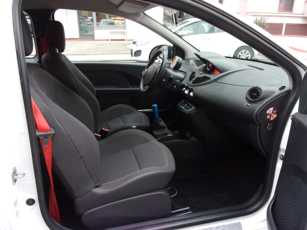 Renault Twingo 1.6 16V RS Light