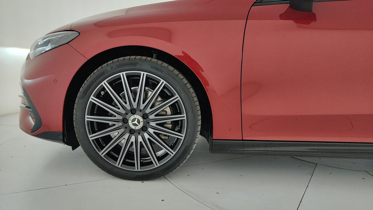 Mercedes-Benz CLA 250+ con tecnologia EQ Shooting Brak