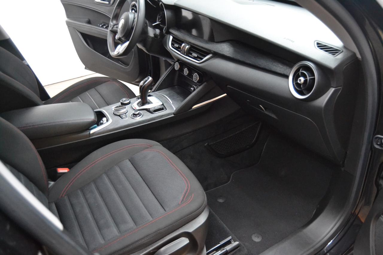 Alfa Romeo Stelvio 2.2 Turbodiesel 190 CV AT8 Q4 Business