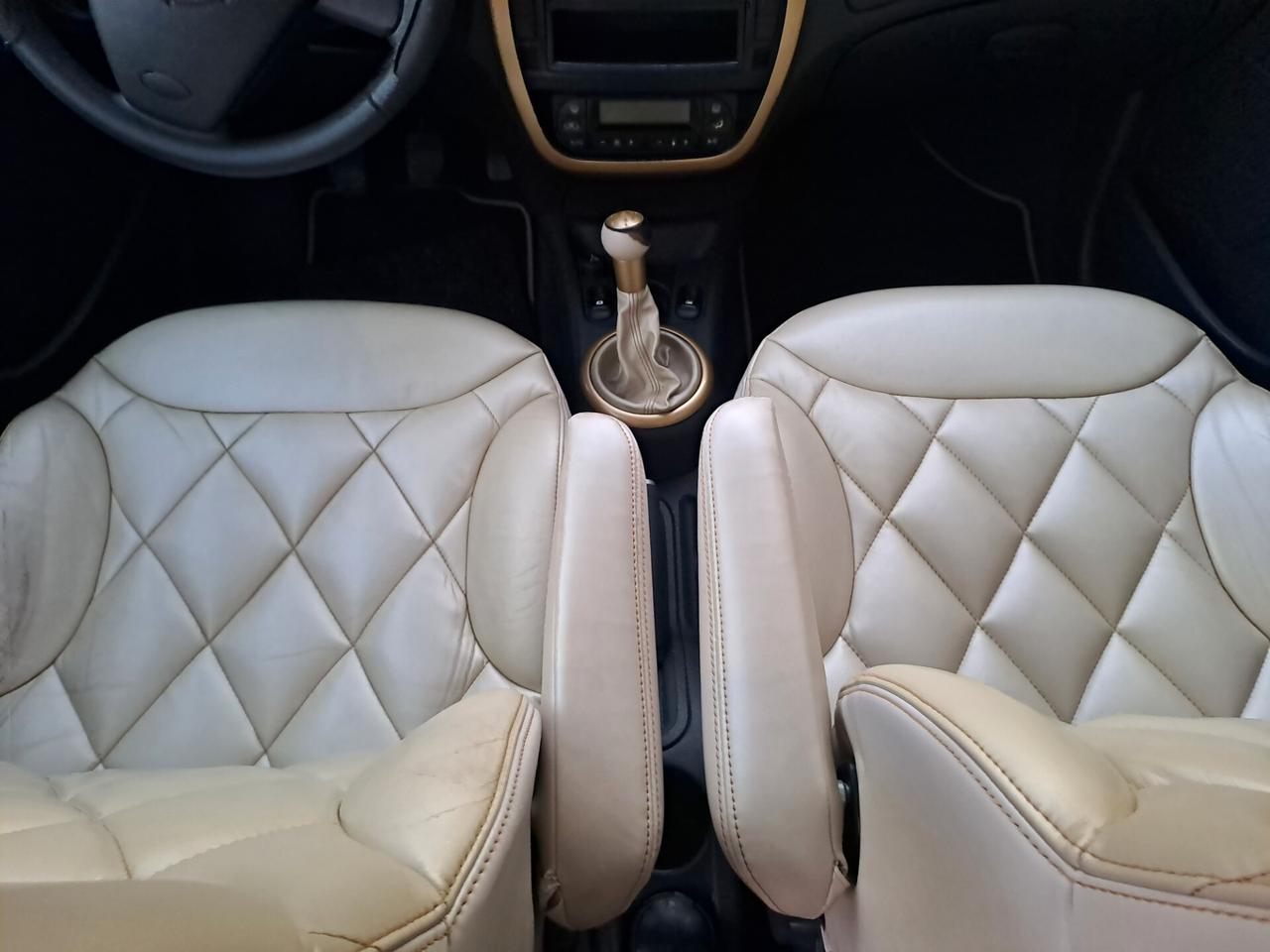 Citroen C3 1.1 Gold by Pinko