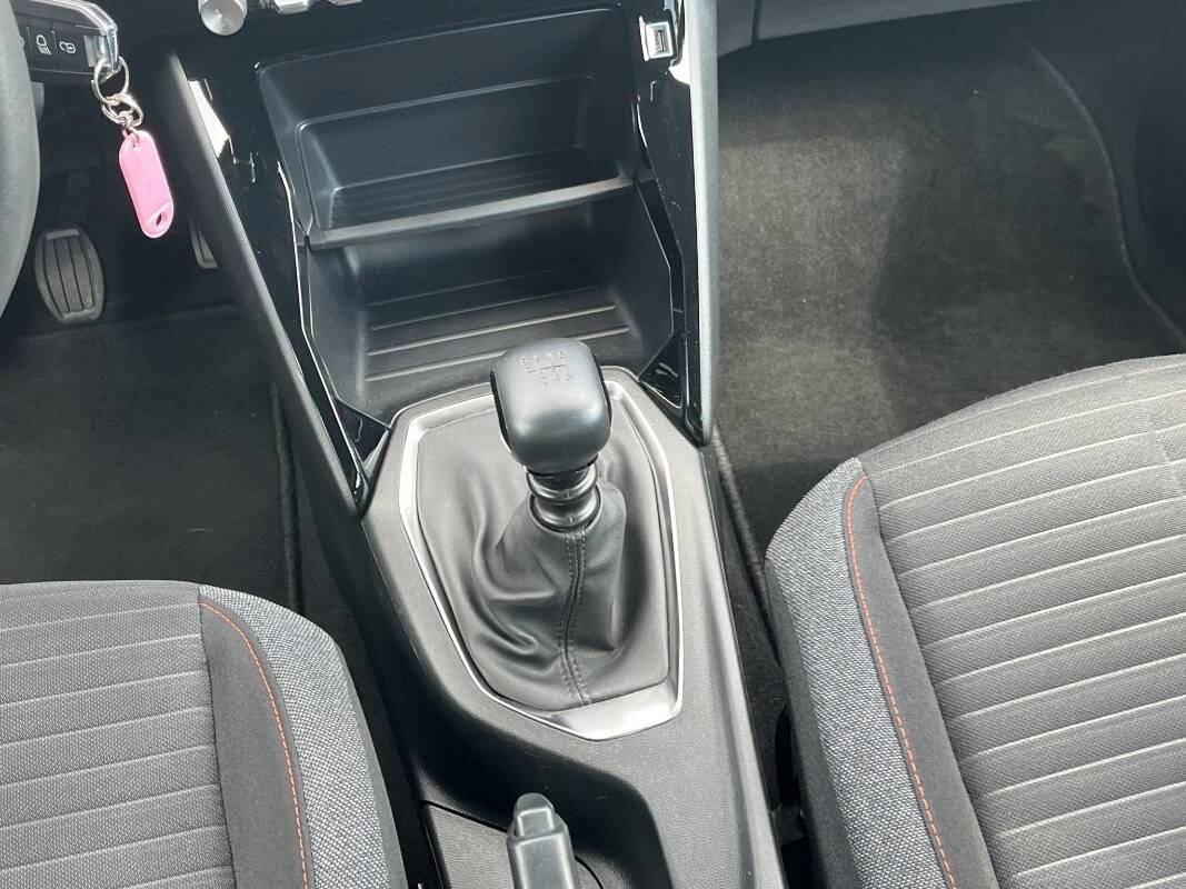 Peugeot 2008 1.2 puretech Active Pack s&s 130cv