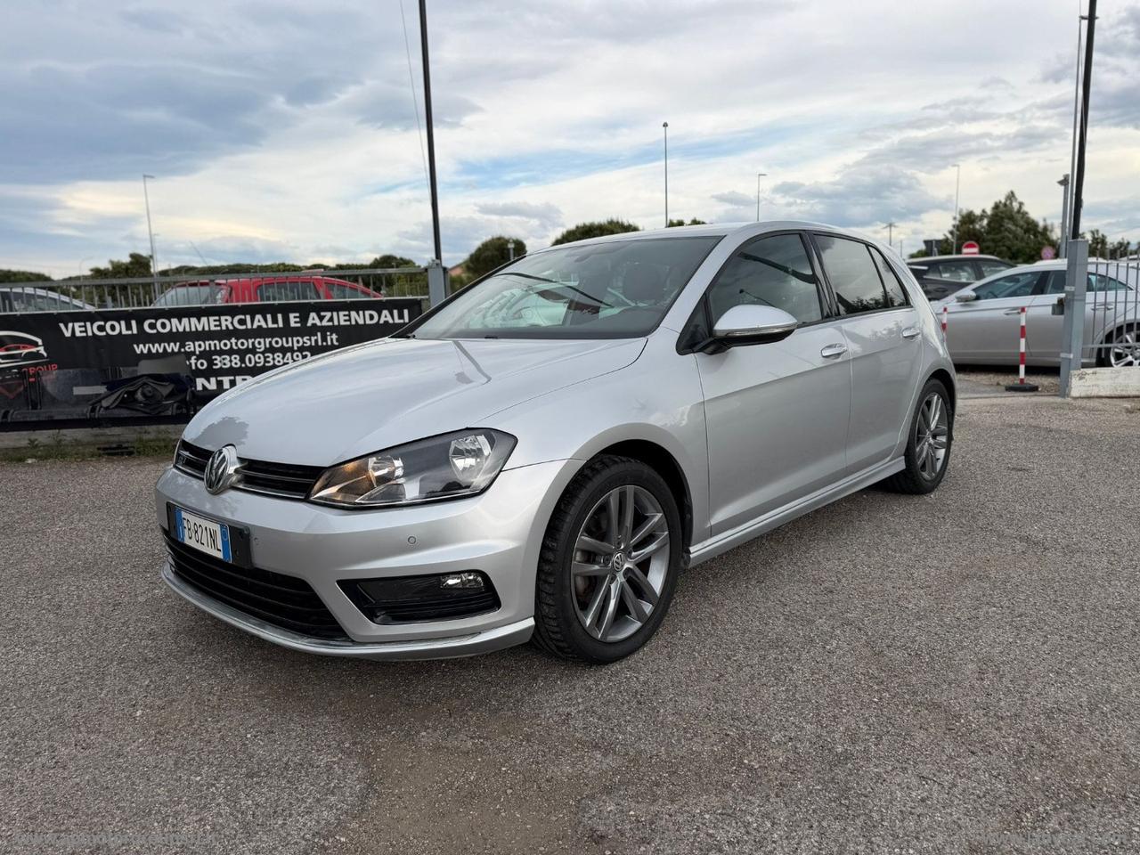 VOLKSWAGEN Golf 1.6 TDI 110CV R LINE 5p. Sport Edition BMT