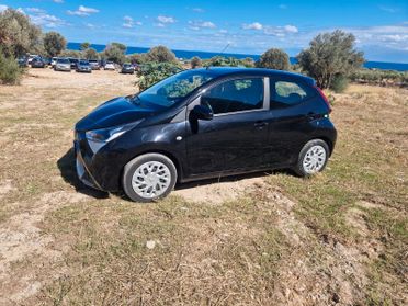 Toyota Aygo Connect 1.0 VVT-i 72 CV 5 porte x-clusiv