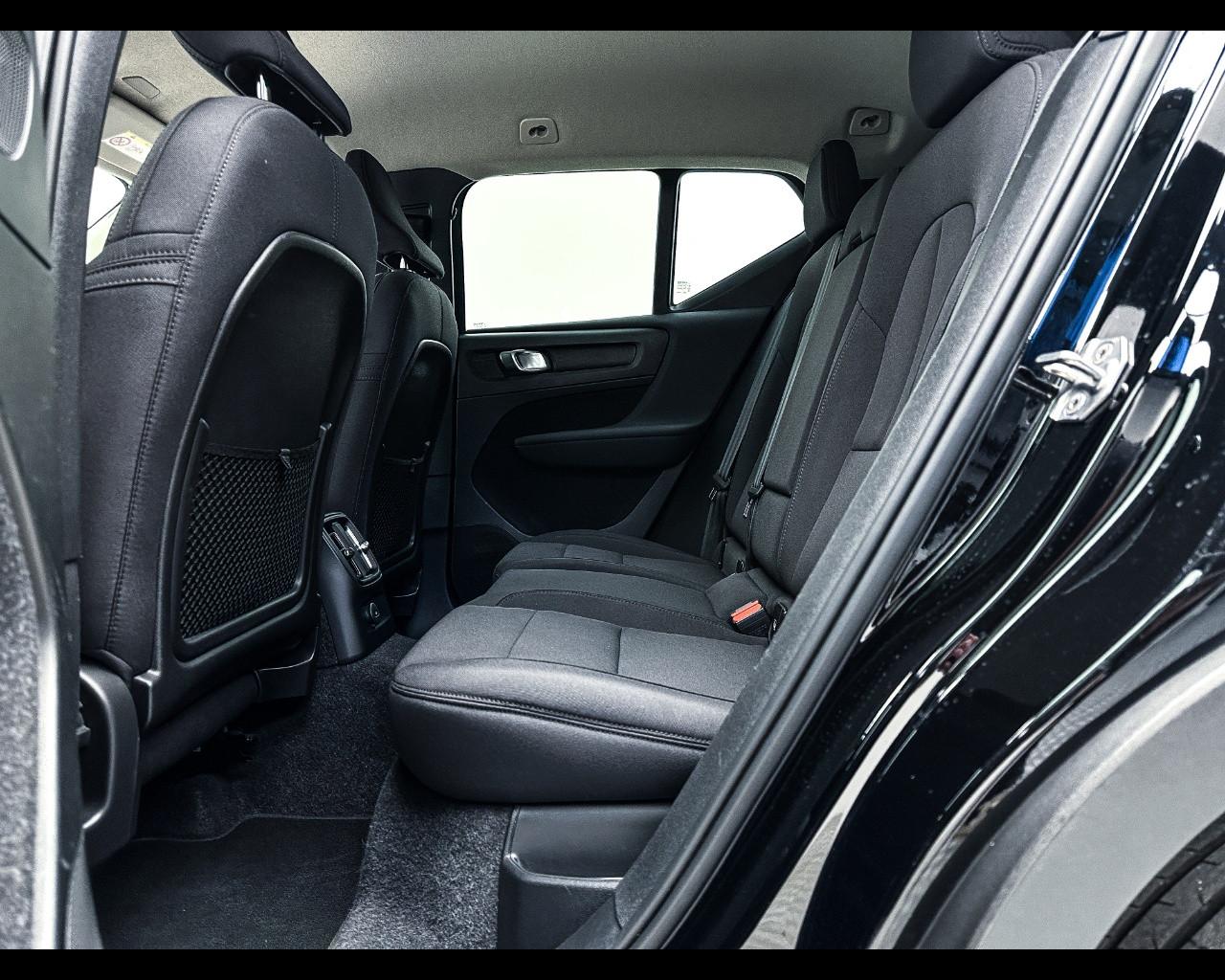 VOLVO XC40 (2017-->) - XC40 T5 Recharge Plug-in Hybrid Inscription Expression