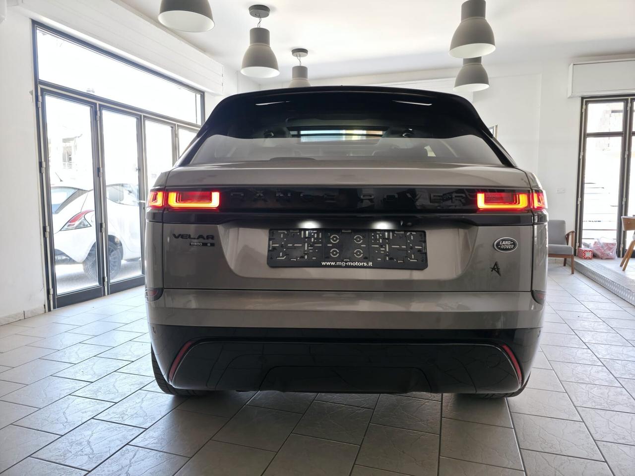 Land Rover Range Velar 3.0D V6 300 CV R-Dynamic HSE