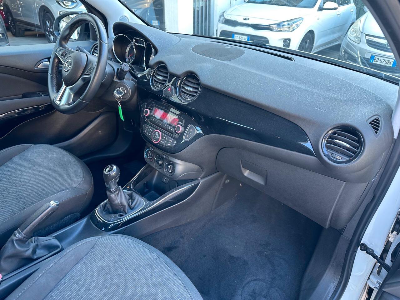 Opel Adam 1.2 70 CV